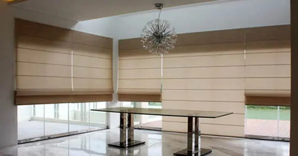 Pengaturan pencahayaan dan privasi