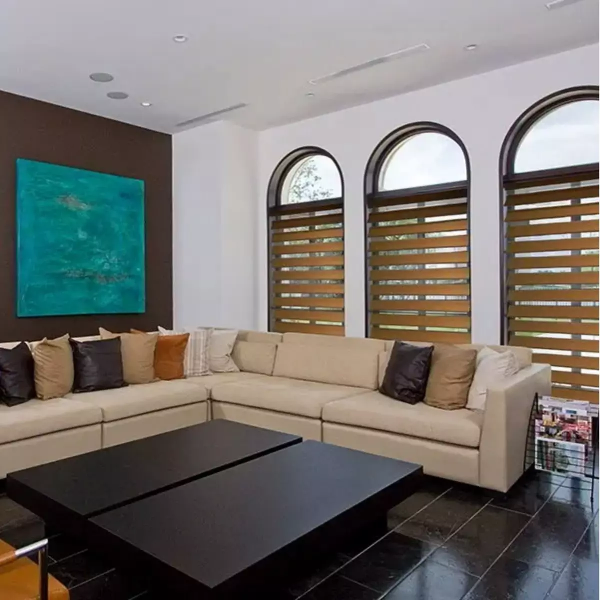 Alasan Vitrom Blinds Cocok untuk Gedung Perkantoran dan Komersial