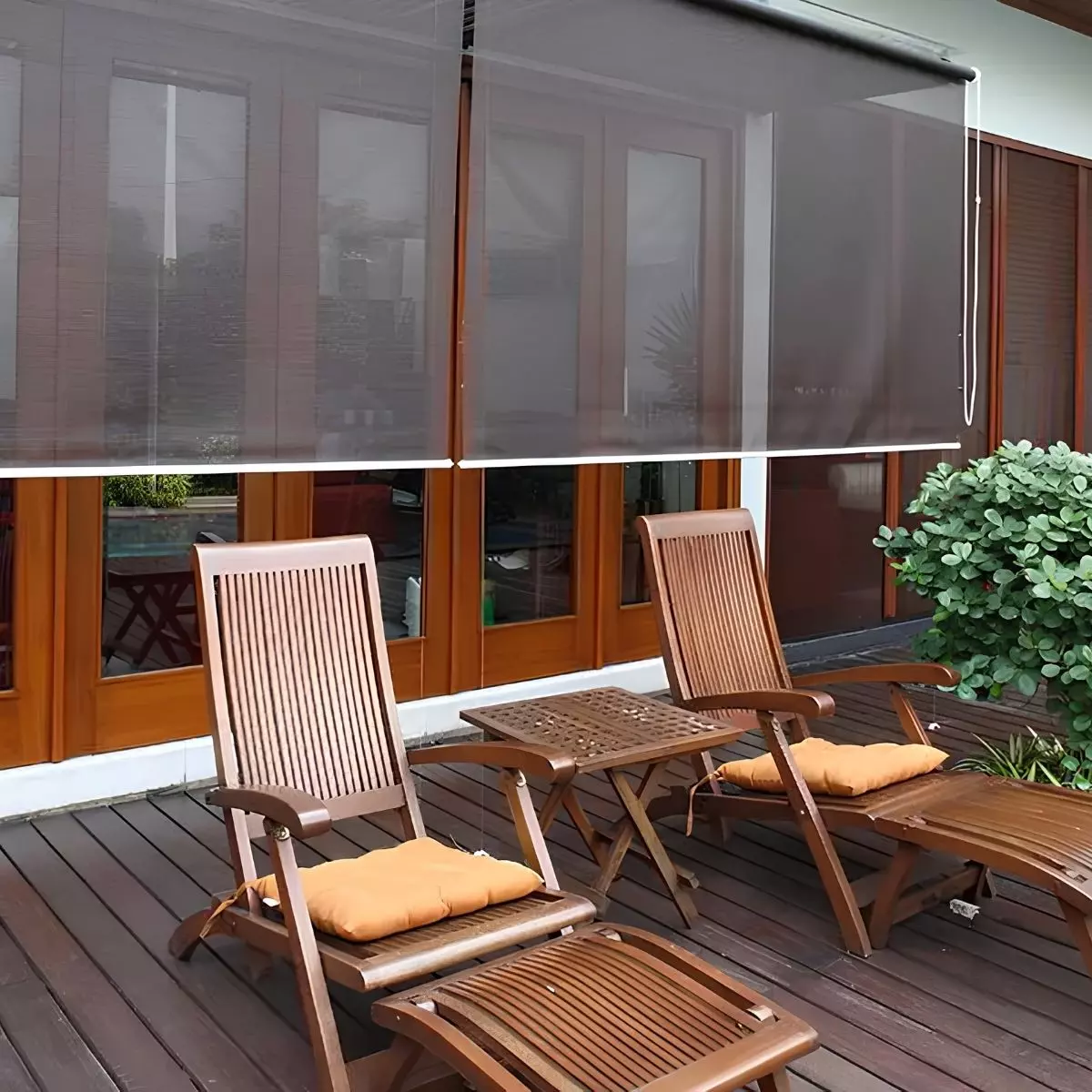 Perbedaan Suntex Blind dan Roller Blind: Mana yang Lebih Cocok untuk Rumah dan Kantor?
