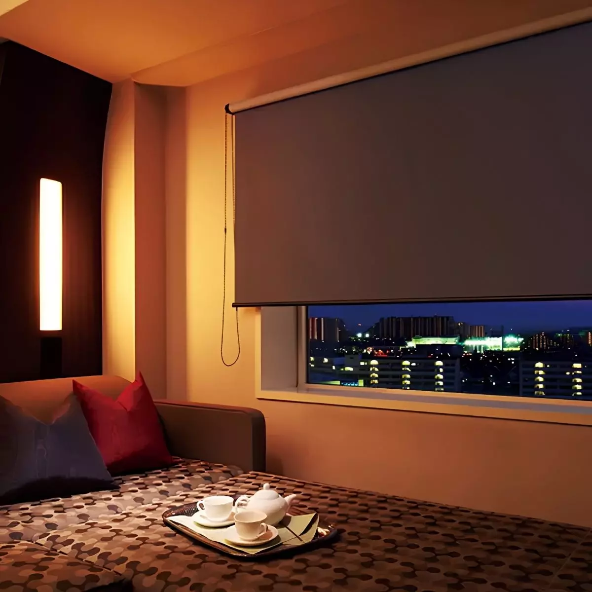 Perbedaan Suntex Blind dan Roller Blind: Mana yang Lebih Cocok untuk Rumah dan Kantor?